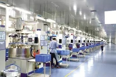 藍(lán)思科技加碼3D玻璃，目標(biāo)年收入增長60億，趨勢資產(chǎn)管理助力